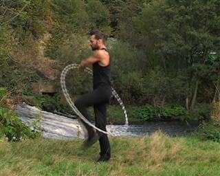 hooping one handed step in