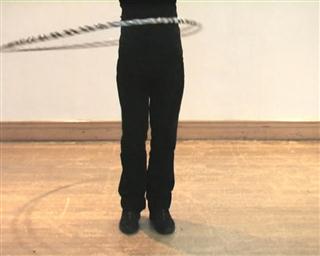 hooping knee circles