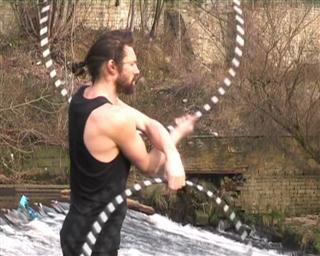 hooping three beat weave